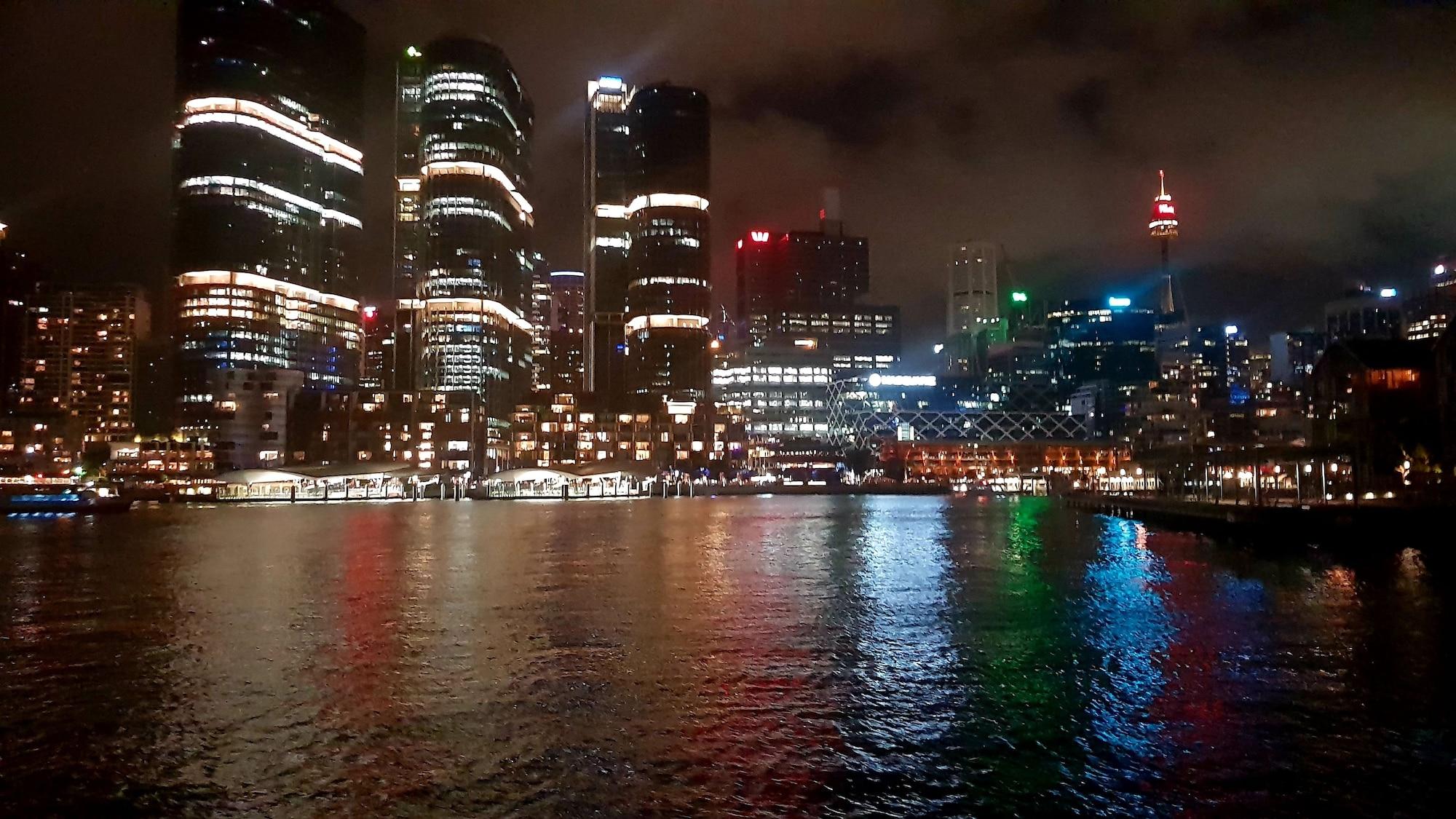 Liv Arena Apartments Darling Harbour シドニー エクステリア 写真