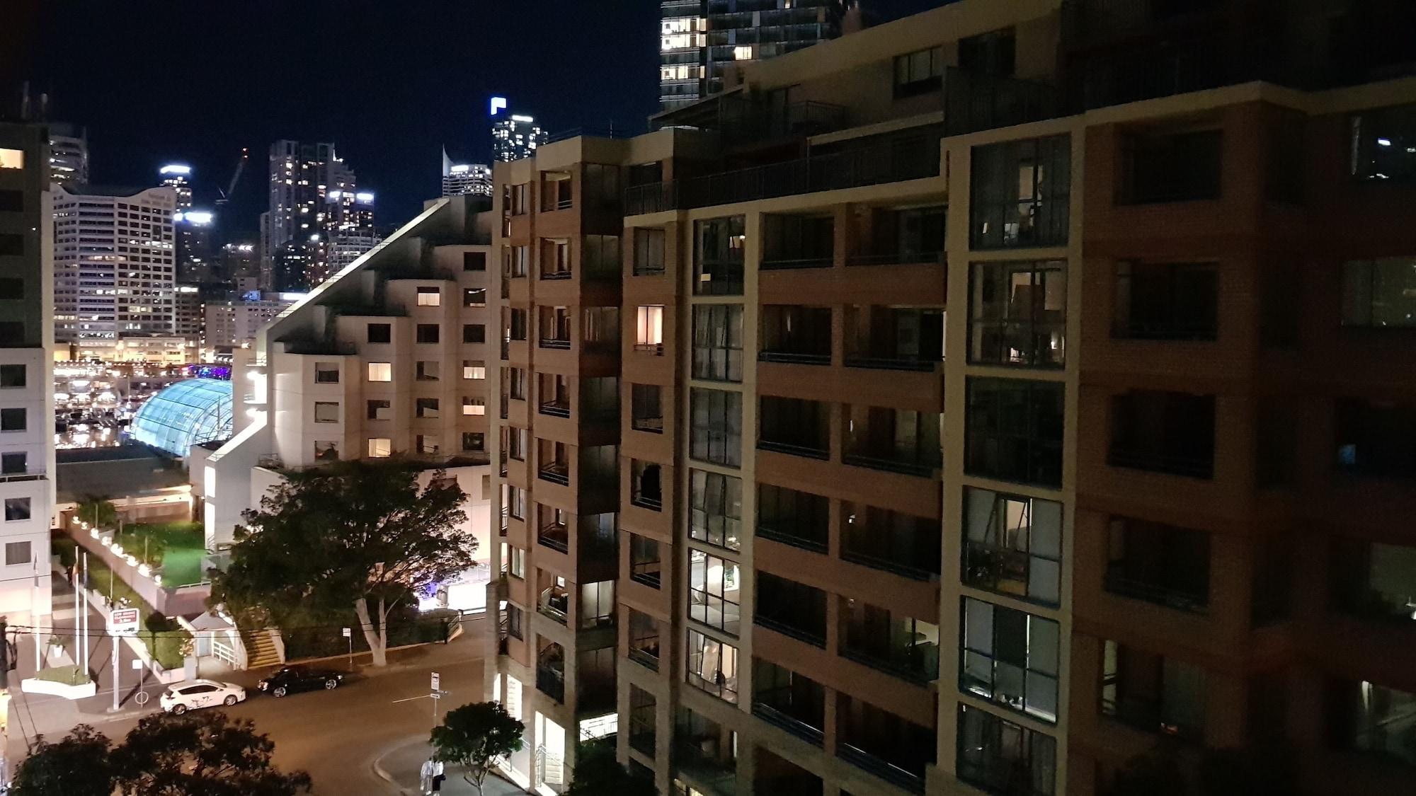 Liv Arena Apartments Darling Harbour シドニー エクステリア 写真